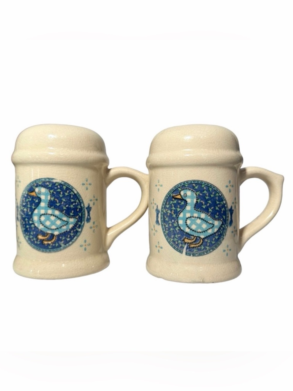 Shakers Salt & Pepper Set Stoneware Quilted Duck Beige